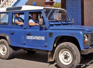 Interpellation par le voisinage d’un individu commettant un cambriolage en flagrant délit à Mont Vernon 1 :