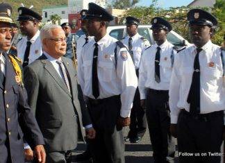 Prime Minister Gumbs inspects Fire Fighters