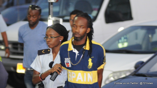 3 arrested for threating 1