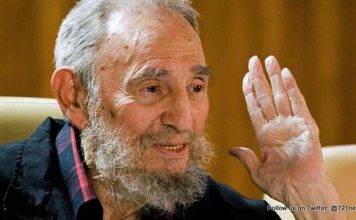 Fidel Castro appears in public after a 14 month absence