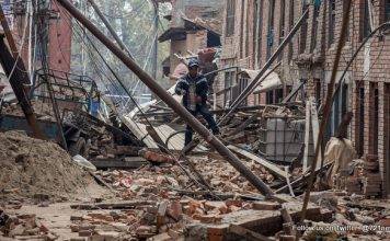 BBC: Nepal on 'war footing' as quarter of population hit by quake