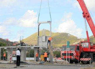 First floodgates installed