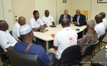 Minister TEATT Connor Meets with Bus Drivers