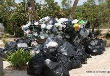 Nettoyage des plages après le week-end de Pâques