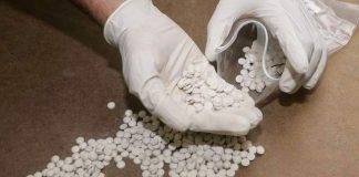 Two females arrested for drugs !!