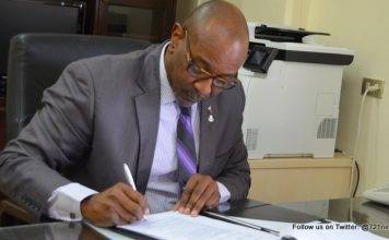 Dept. of Economic Licenses extends deadline to August 14 for pick-up of approved licenses prior to January 1, 2015