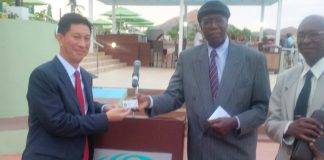 Grassroot movement gives Lee ID card