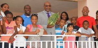 Minister TEATT visits Seventh Day Adventist School Garden – Promoting Lifelong Healthy Eating Habits