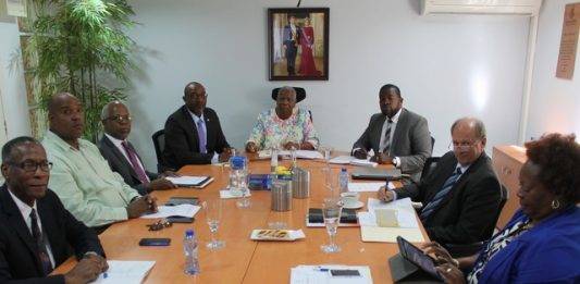 Minister TEATT Meets with Council of Advice