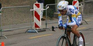 La Présidente Hanson adresse ses chaleureuses félicitations au club cycliste VCG