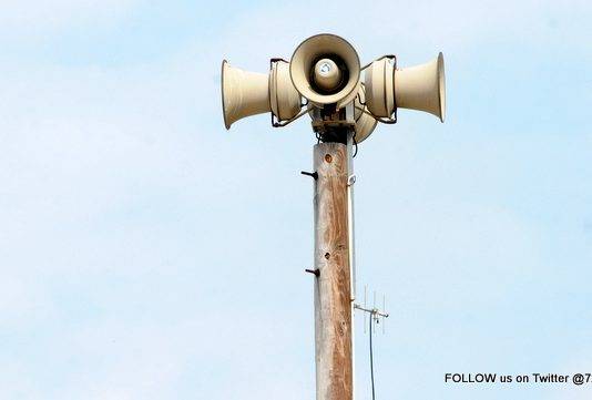 Prime Minister Gumbs chairs first EOC Meeting, while Outdoor Warning System still not functioning