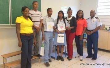 STUDENTS RECEIVE PRIZES FOR DRAWING COMPETITION