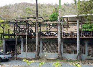 Part of treelounge at the loterie farm went up in flames