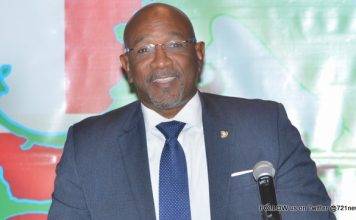 Dept. of Economic Licenses: All licenses to be kept for maximum six months as of August 1st. Complete applications must be submitted to operate a business