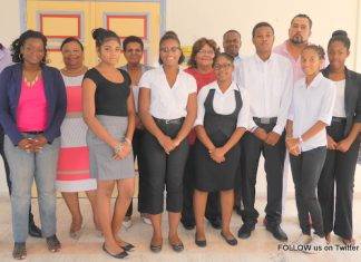 Le conseil exécutif présidé par Aline Hanson a reçu, jeudi 16 juillet 2015, une délégation de six membres du conseil territorial des Jeunes de Saint-Martin, menée par la jeune présidente Grace Bauger.