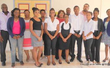 Le conseil exécutif présidé par Aline Hanson a reçu, jeudi 16 juillet 2015, une délégation de six membres du conseil territorial des Jeunes de Saint-Martin, menée par la jeune présidente Grace Bauger.