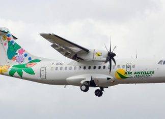 Air Antilles Express planes blocked on the ground by the DGAC