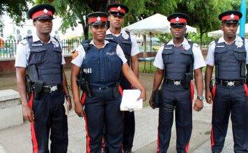 POLICE HIGH COMMAND ORDERS PROBE INTO PRISONERS DEATH
