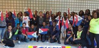 Minister Plenipotentiary Fleming-Artsen arrives in the Netherlands with Sint Maarten students