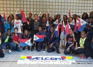 Minister Plenipotentiary Fleming-Artsen arrives in the Netherlands with Sint Maarten students