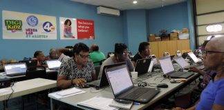 Library re-opens computer courses for seniors