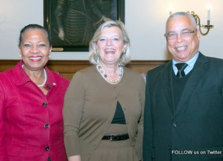 Prime Minister Gumbs and Dutch First Chamber of Parliament President Broekers-Knol discuss Integrity and Finances