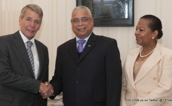 Prime Minister Gumbs meets with Vice-President of the Council of State for the Kingdom Piet-Hein Donner