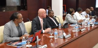 Sint Maarten Airport meets with central committee