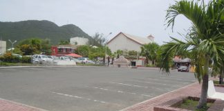 Clem Labega Square Parking Lot Closed from Saturday evening, Cars left behind to be towed
