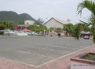 Clem Labega Square Parking Lot Closed from Saturday evening, Cars left behind to be towed