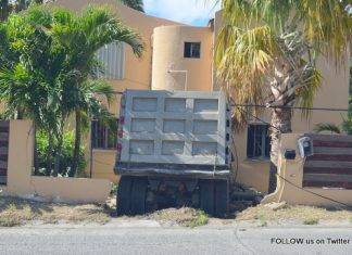 Loaded truck looses control