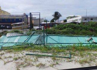 Ministry VROMI request immediate removal of band roof on Ring Road