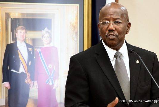 Primer Ministro admite retrasos en la terminación del edificio de Administración del Gobierno