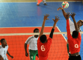Antigua and Barbuda dissects Dominica in three sets