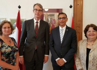 Ambassador to Colombia, Mr Jeroen Roodenburg, pays courtesy visit to the cabinet of the Minister Plenipotentiary.