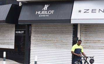 UPDATE: 4 masked men attempted to robbed Hublot Geneve Little Europe store