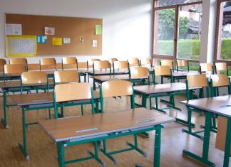 124 estudiantes reciben financiamiento para sus estudios