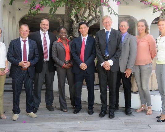 Ministro Lee se reunió con la delegación del Ministerio de Asuntos del Reino