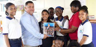 USP’s manifesto released, urges public to believe in St. Maarten