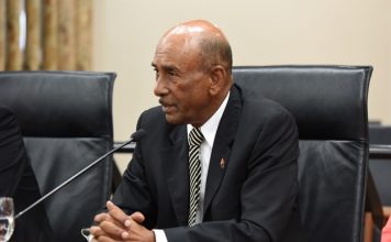 St. Maarten receives dividends from Central Bank but cannot borrow