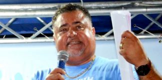 Frans calls on PM to ‘shut Gibson up’