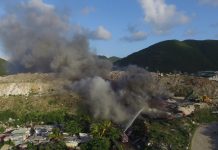 Desconocidos incendian neumáticos de manera deliberada en el vertedero