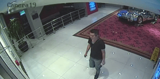 Tres individuos robaron y destruyeron una máquina tragamonedas en Starz Casino