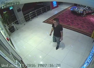 Tres individuos robaron y destruyeron una máquina tragamonedas en Starz Casino
