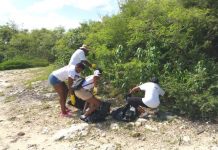 Miss Mature Queen 2016 Organizes Cleanup
