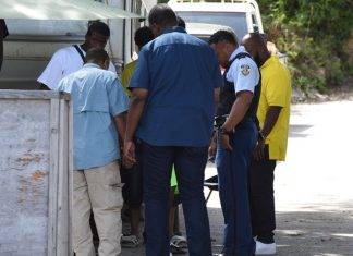 Man shot in Sint Peters