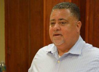 Frans suggest possible ways to offer economic relief to citizens