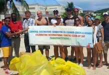 Carnival Fascination volunteers in cleaning Great Bay Beach