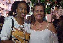 Minister of Culture Jacobs commends Artist Tes Verheij on the opening of a new larger gallery