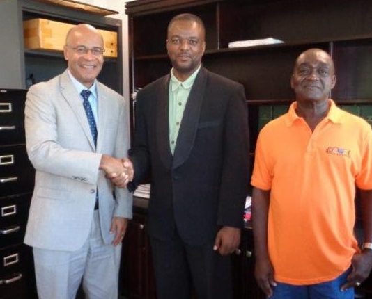 CANTO Chairman visits ICT Minister and Regulator